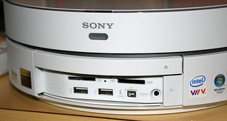 Illustration for article titled First Fondle: Sony Vaio TP1